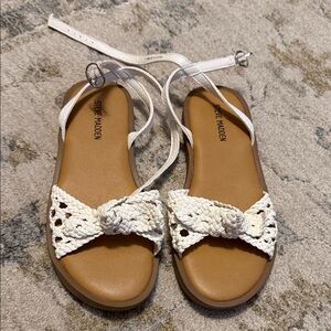 Steve Madden White Woven Bow Sandals